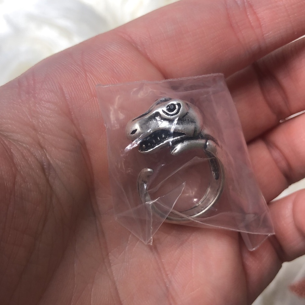 NIB baby Dino/ T-Rex ring one size fits most - Picture 1 of 3